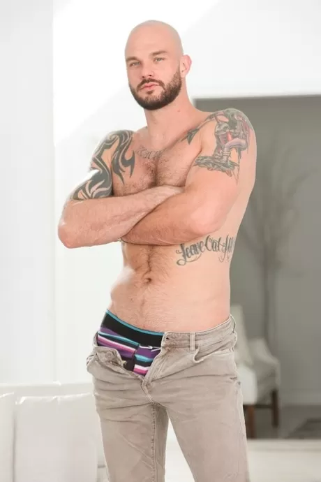 Бифория с участием Софии Бернс, Эйприл Рейн голой ХХХ 2